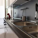 - Lorca House * Κάρπι